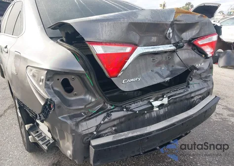 2016 Toyota Camry Xle z USA, uszkodzony, nr VIN 4T4BF1FK8GR560438
